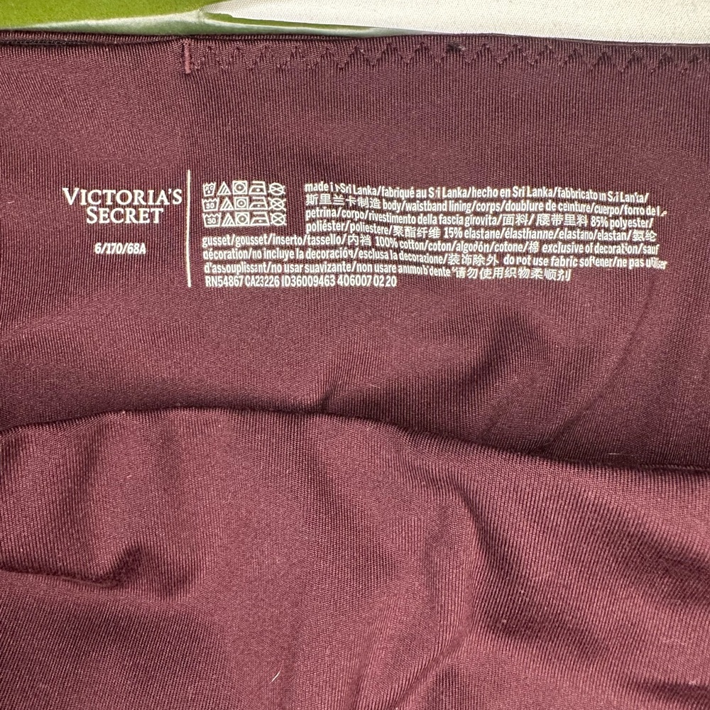 Victoria’s Secret Leggings With Deep Pockets - Picture 4 of 6
